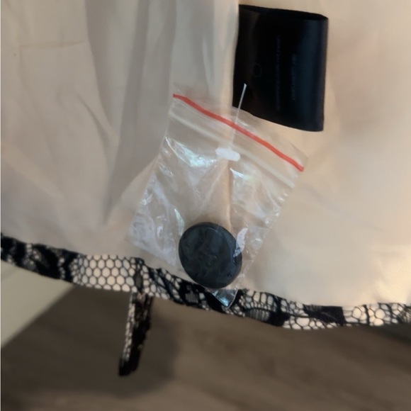 NWT Lace Women's Trench Coat *Rare* - Picture 2 of 8